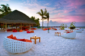 Kuramathi Maldives beach